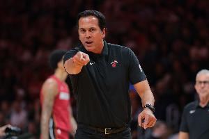 斯波：揭幕战的首发我们会想清楚的 现在我们还有时间