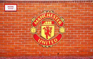 邮报：曼彻斯特慕尼黑纪念基金举办慈善晚宴，募款超过4万镑