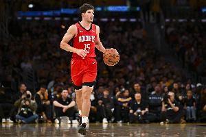 生涯场均4.9分&命中率35.6%!美记:谢泼德继续这样本季或被交易