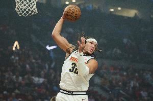 场均20.3分6.3板！明天NBA杯掘金客战火箭 阿隆·戈登大概率出战